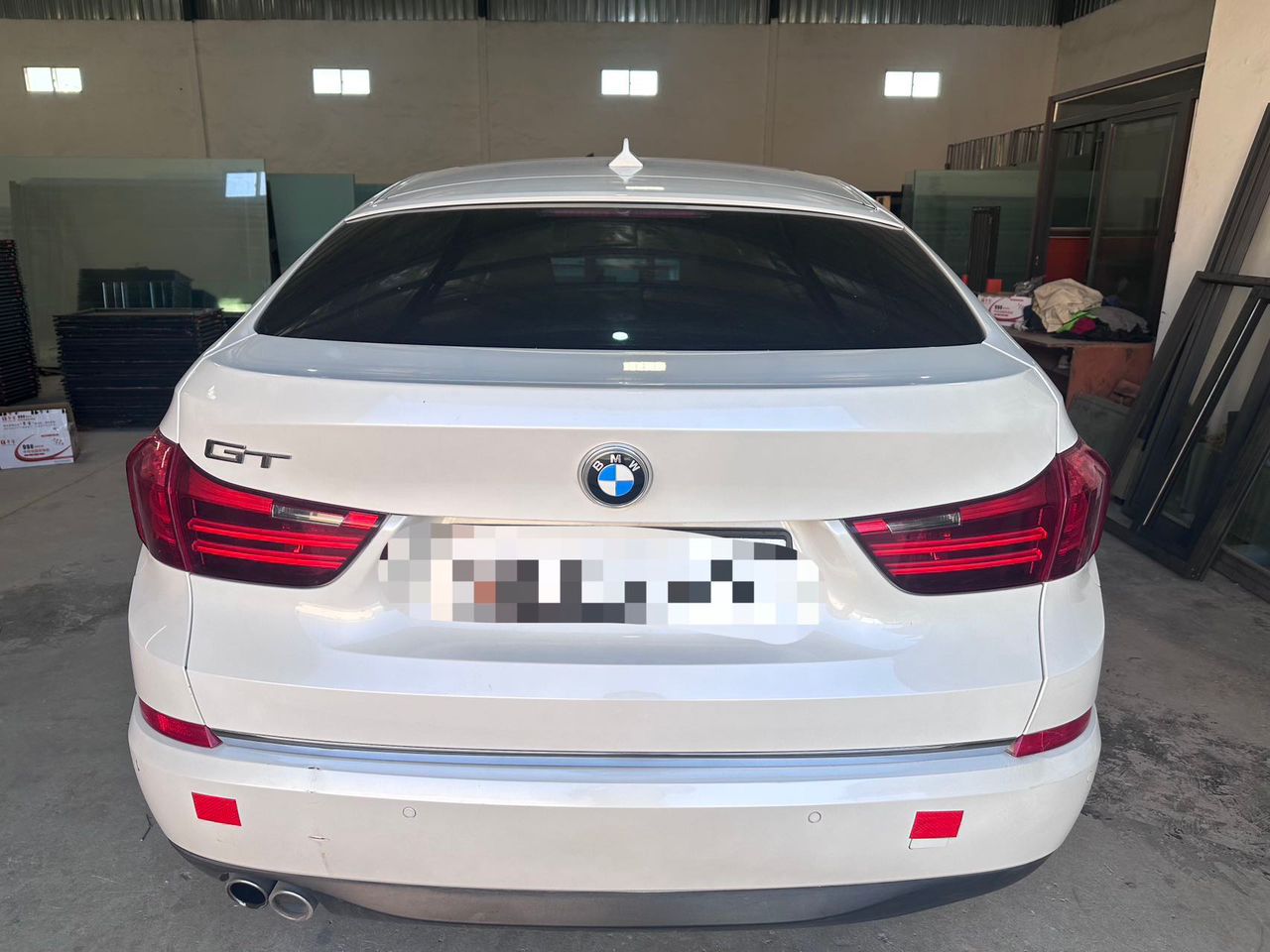 BMW 5 Series 2.0L 2014 - Interior