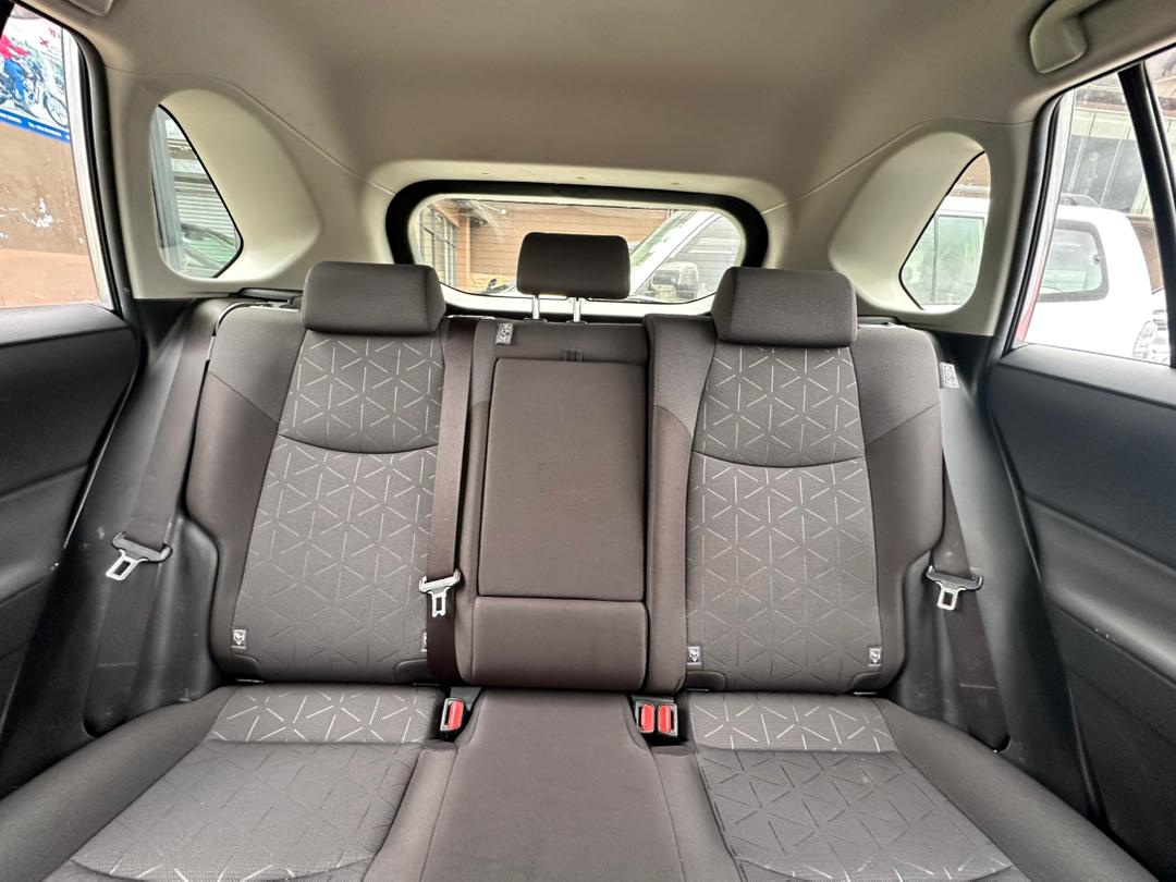 Toyota RAV 4 View 4